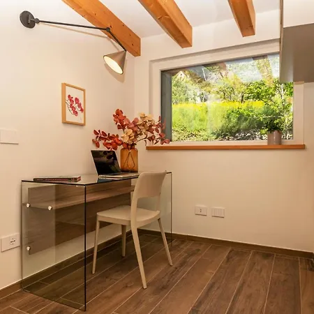 ヴィラ La Maison Du Renard, Con Giardino E Vista Sulle Montagne アオスタ